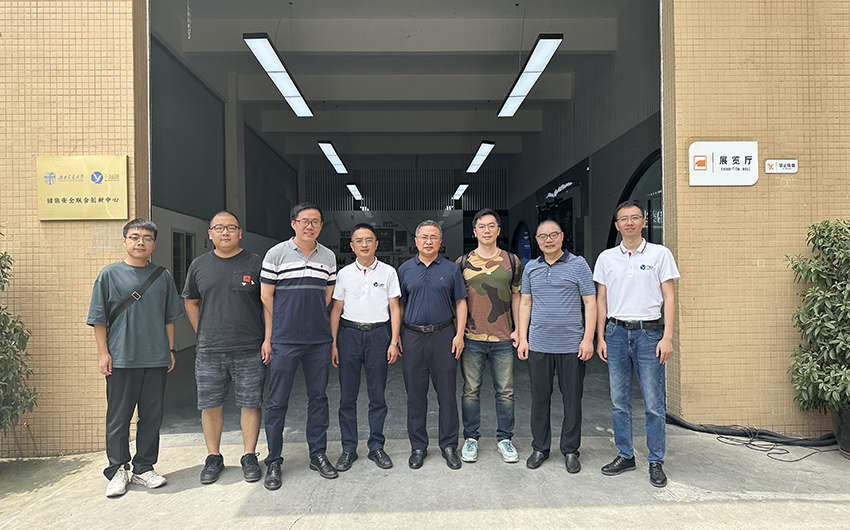 熱烈歡迎四川大學(xué)專(zhuān)家教授蒞臨千頁(yè)科技